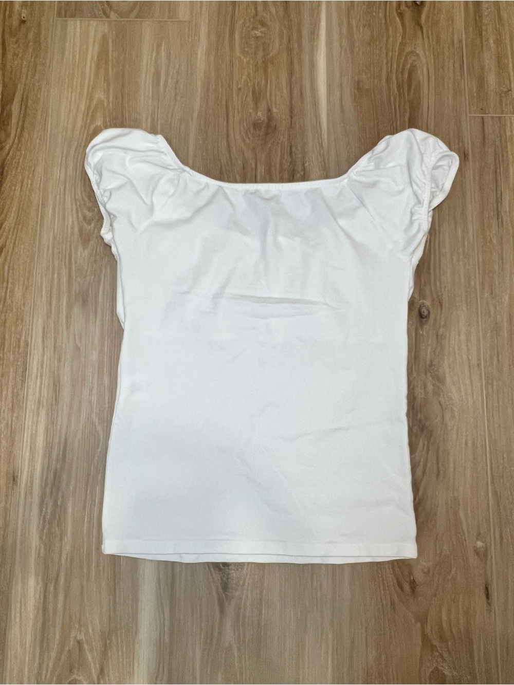 Brandy Melville White Women’s Puff Sleeve Scoop Neck Top - Picture 2 of 5